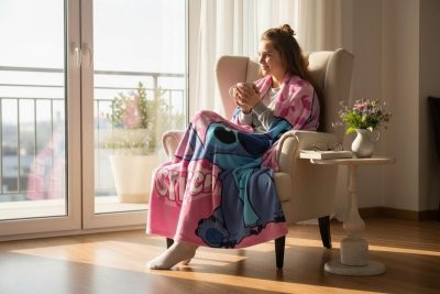 Plaid Polaire Stitch Disney en rose